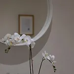 Pure Living In Oerlikon 아파트