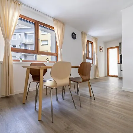 Pure Living In Oerlikon Zurigo