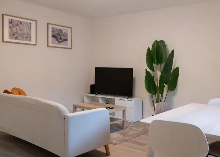 Pure Living In Oerlikon アパート