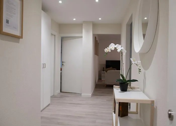 Pure Living In Oerlikon 아파트